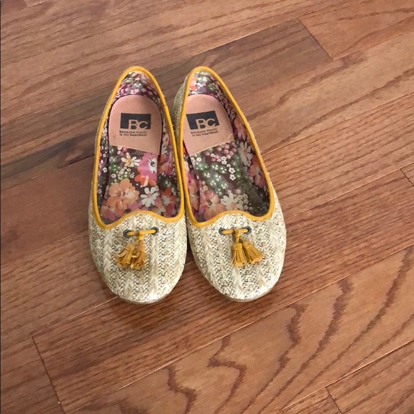 BC Woven Flats Yellow Trim size 8 - Picture 2 of 5